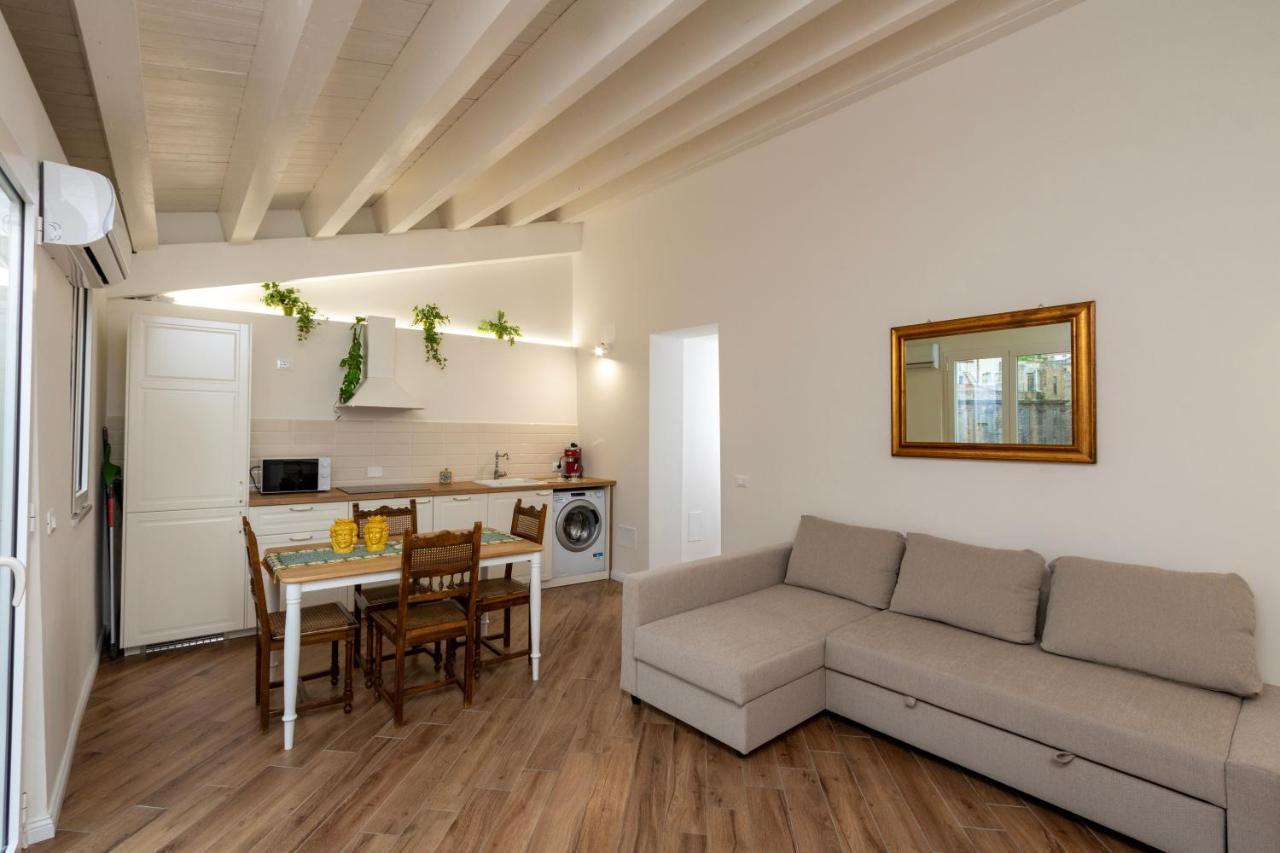 Cortile Del Greco Apartments Palermo Esterno foto